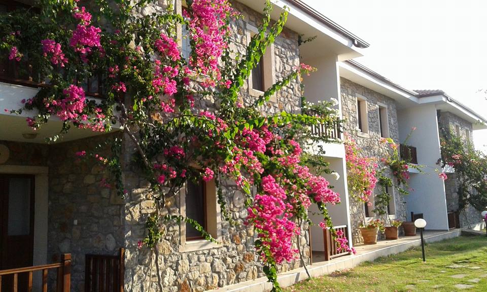 Marmaris apart otel, Datça konaklama, Karaincir tatil, Çümen Apart, Deniz manzaralı daireler, Uygun fiyatlı konaklama, Ege kıyısı,apart otel, Aile dostu tatil, Marmaris plajları, Doğa ile iç içe konaklama, Özel plaj erişimi, Günlük kiralık daireler, Datça gezilecek yerler, Karaincir sahil otelleri, Marmaris turistik yerler